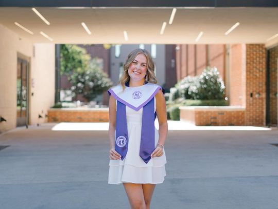 A hole-in-one: Inside Grace Bartley’s path to graduation