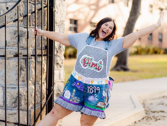 Dimi Poulos: From Mrs.TSU to Miss Poulos