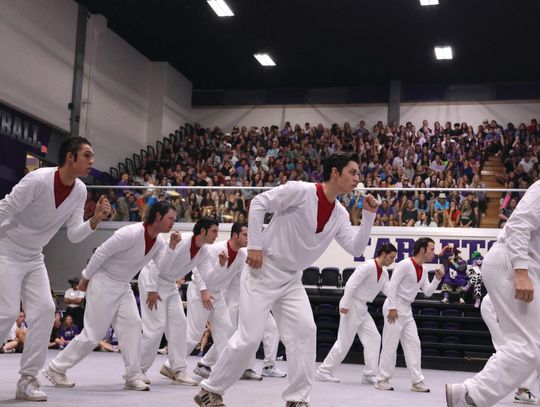 Lambda Chi Alpha , Alpha Gamma Delta keep their titles