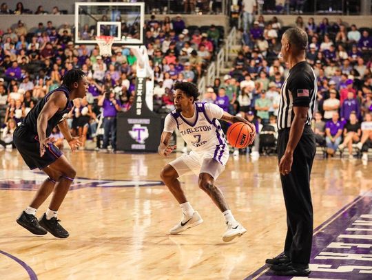 Men’s basketball season is back