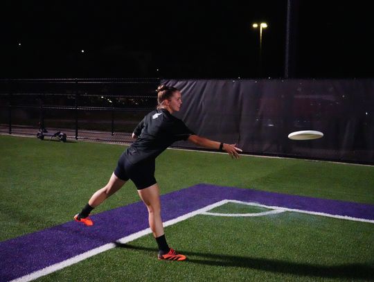 Tarleton’s Ultimate Frisbee Club welcomes all who want to learn the sport