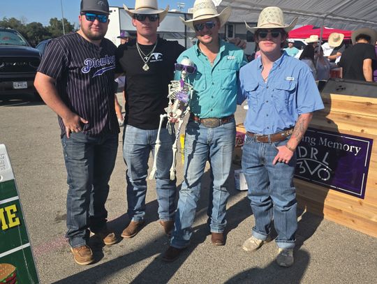 Texan Alley Tailgate: Where students, families and alumni feel at home