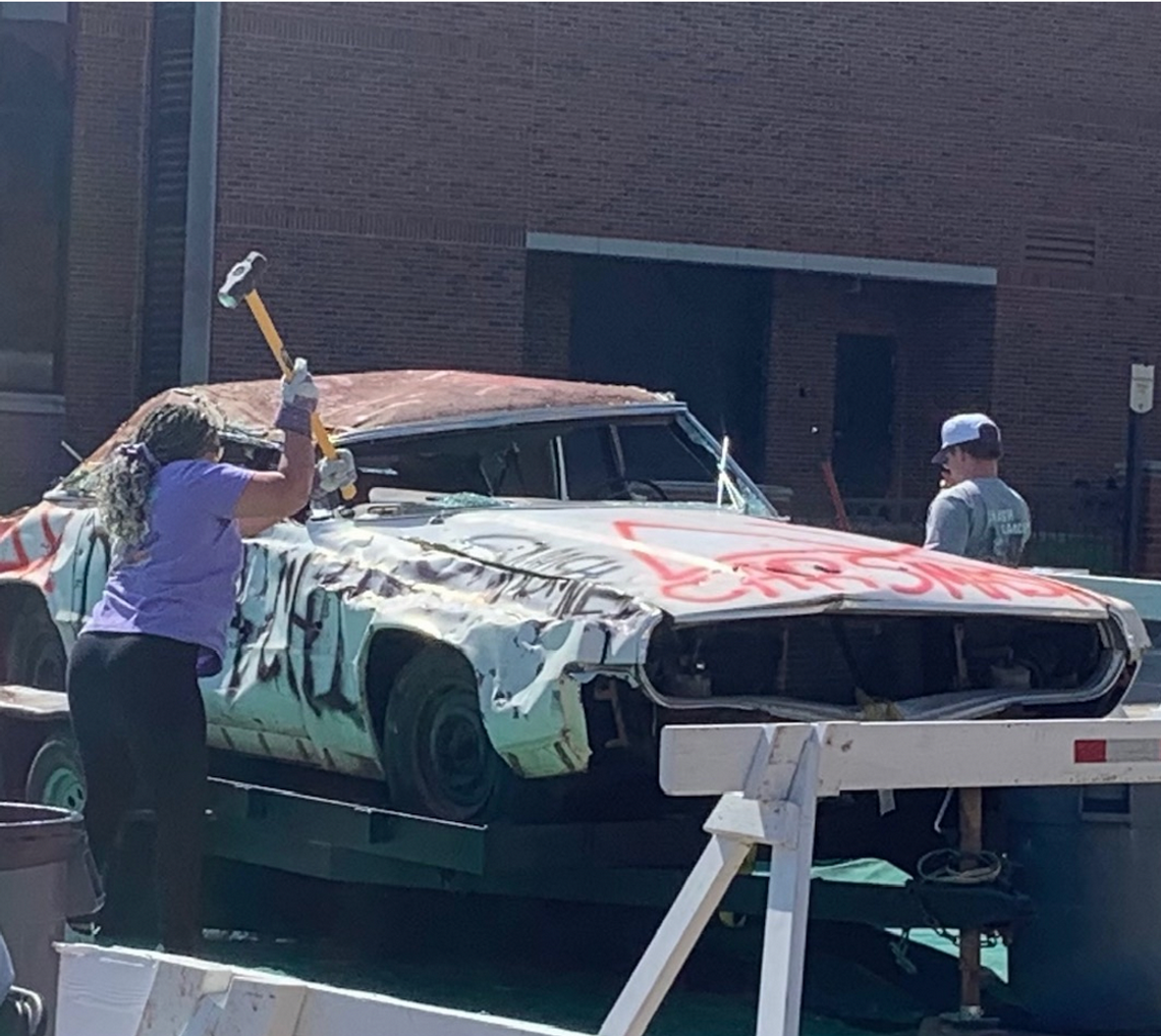 Delta Chi smashes cancer