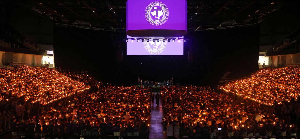 Record number of Texans welcomed at Convocation