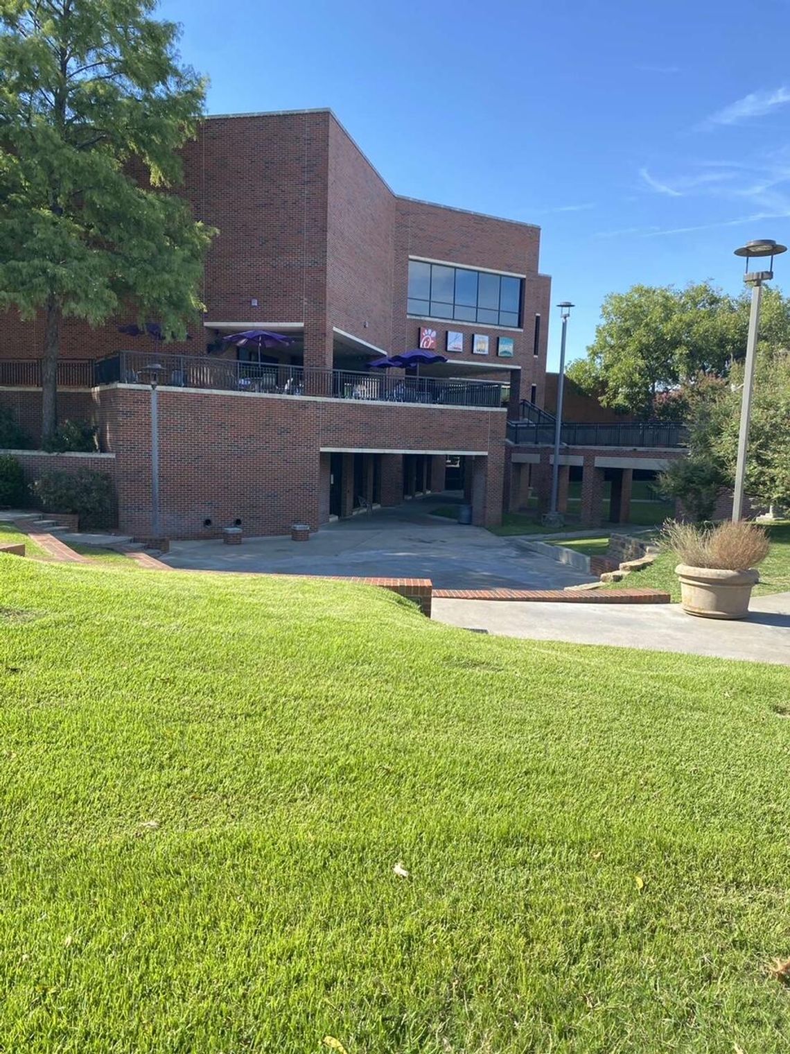 Tarleton’s Purple Pantry provides a helping hand