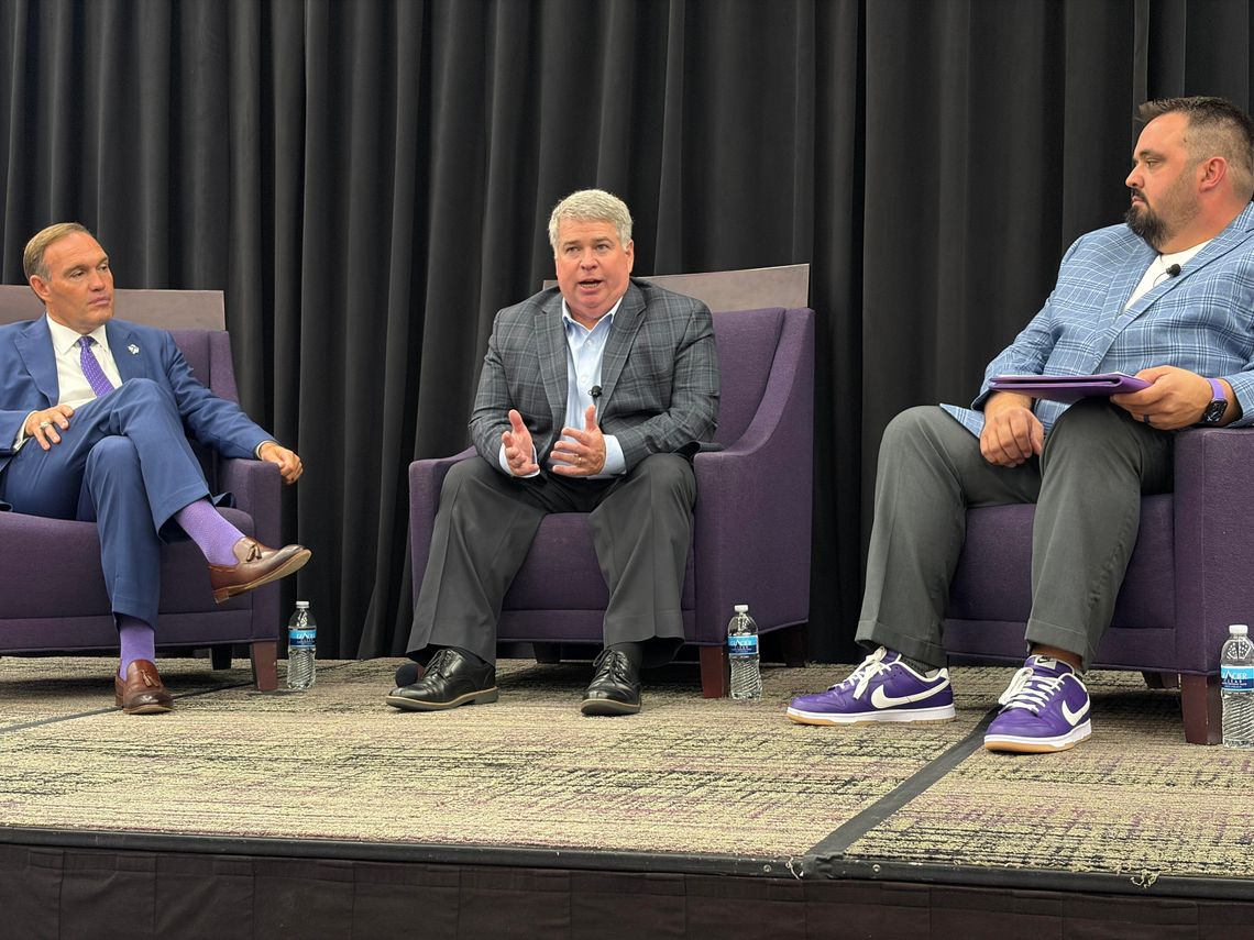 Tarleton welcomes ESPN’s Dan Wetzel in inaugural ‘Leaders & Legacy’ speaker series Tarleton welcomes ESPN’s Dan Wetzel in inaugural ‘Leaders & Legacy’ speaker series