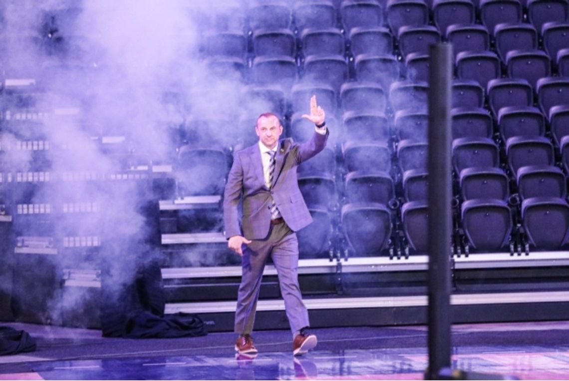 ‘We're gonna build that family atmosphere’: Inside Eric Haut’s vision for Texan Men’s Basketball